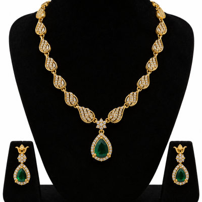Green Stone Antique Necklace